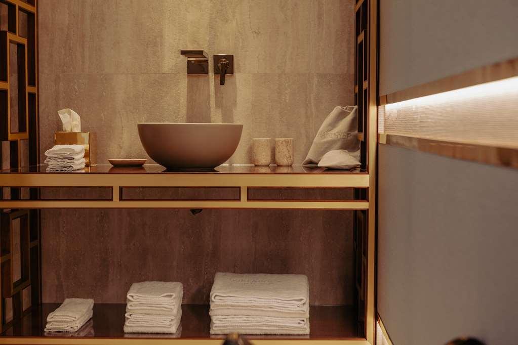 Wine & Books Lisboa Hotel 객실 사진 Bathroom