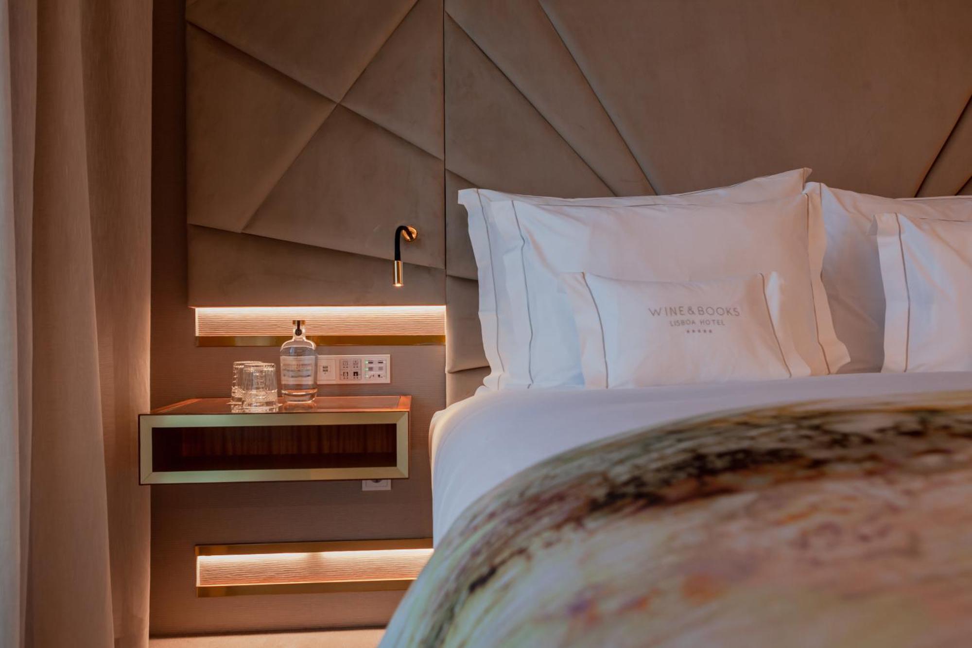 Wine & Books Lisboa Hotel 외부 사진 A bedroom at The Hari