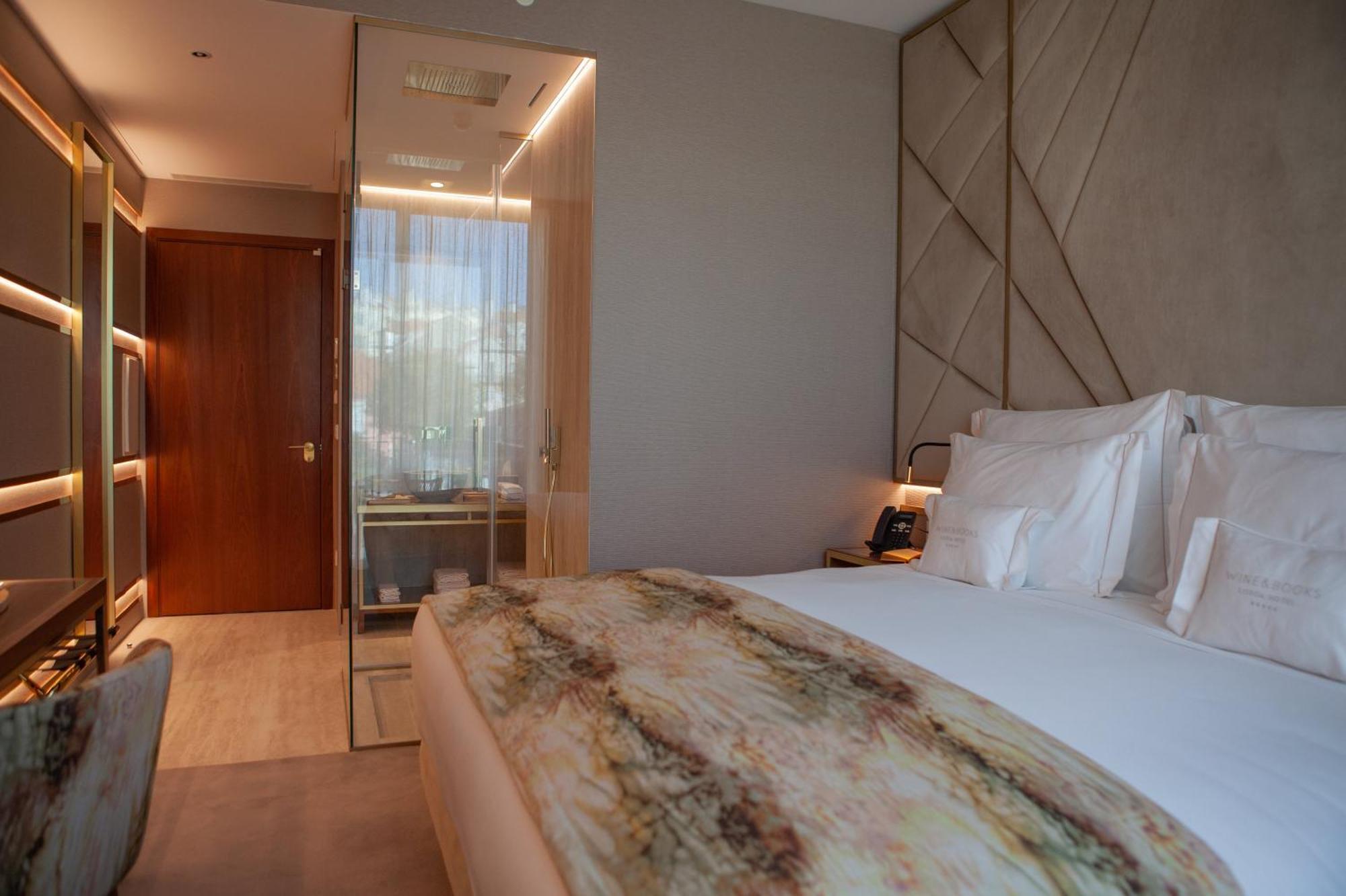 Wine & Books Lisboa Hotel 외부 사진 A bedroom at the hotel